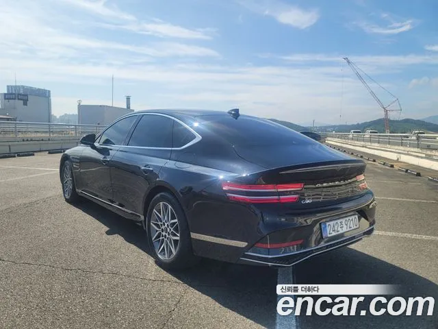 Genesis G80 2025 thumb 4
