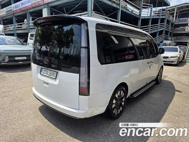 Hyundai Staria 2022 thumb 3