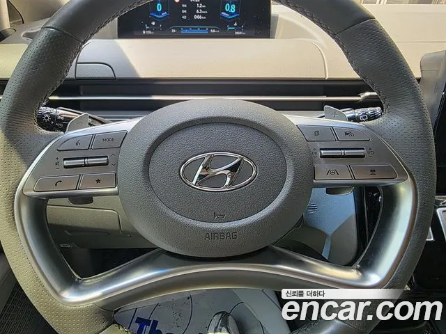 Hyundai Staria 2022 thumb 4