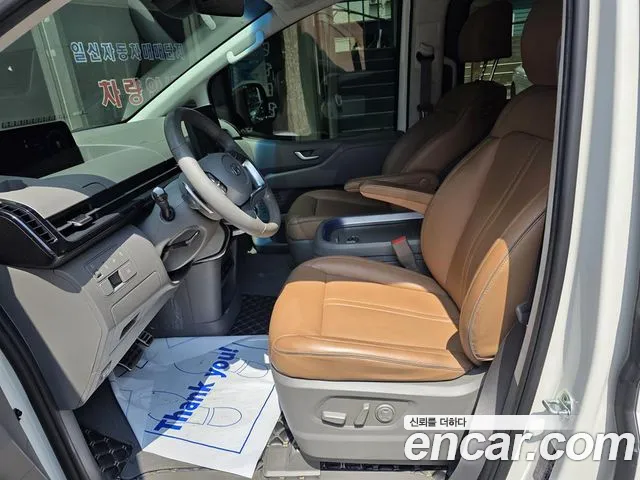 Hyundai Staria 2022 thumb 9
