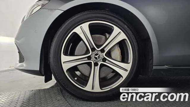 Mercedes-Benz E-Класс 2019 thumb 4