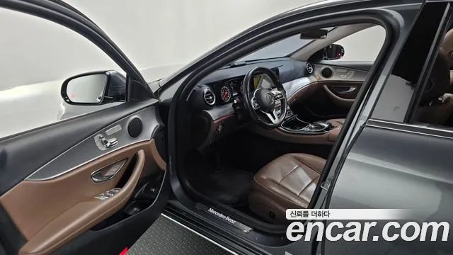 Mercedes-Benz E-Класс 2019 thumb 9