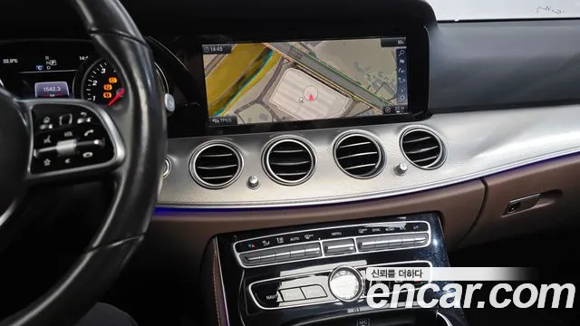 Mercedes-Benz E-Класс 2019 thumb 11