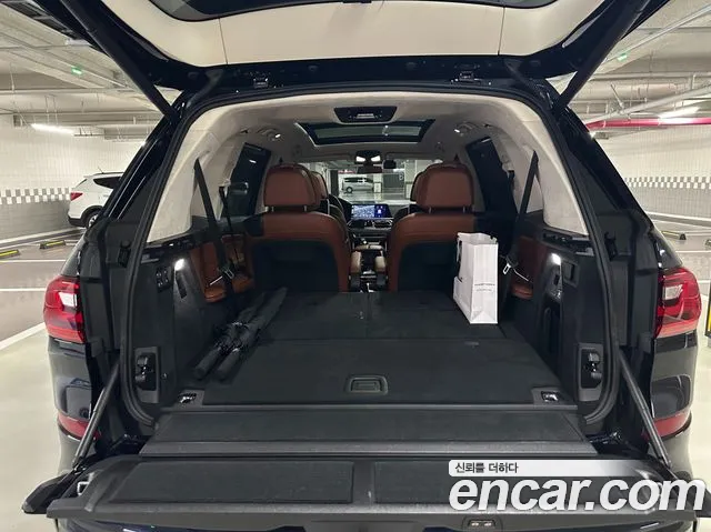 BMW X7 2020 thumb 9