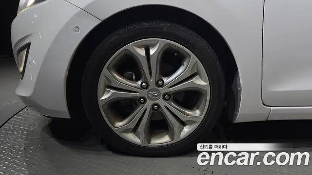 Hyundai i30 2012 thumb 5