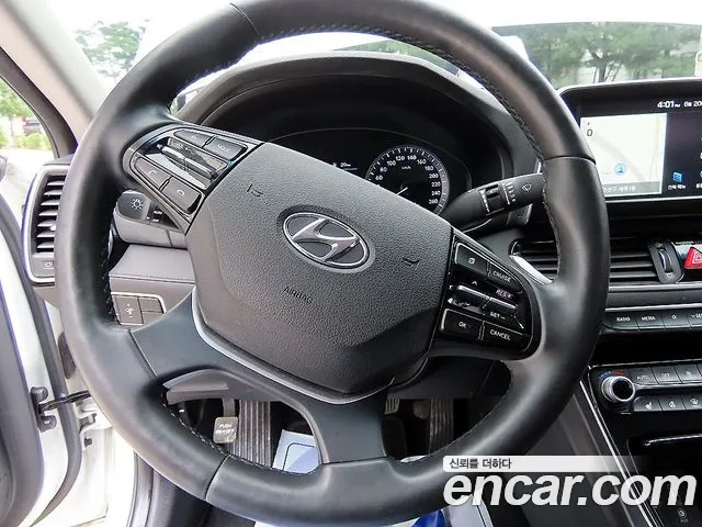 Hyundai Grandeur 2017 thumb 8