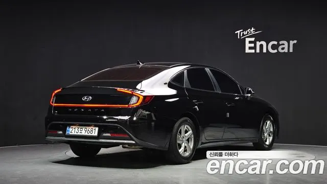 Hyundai Sonata 2023 thumb 2