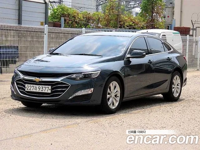 Chevrolet Malibu 2019 thumb 2