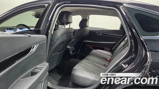 Genesis G80 2024 thumb 11