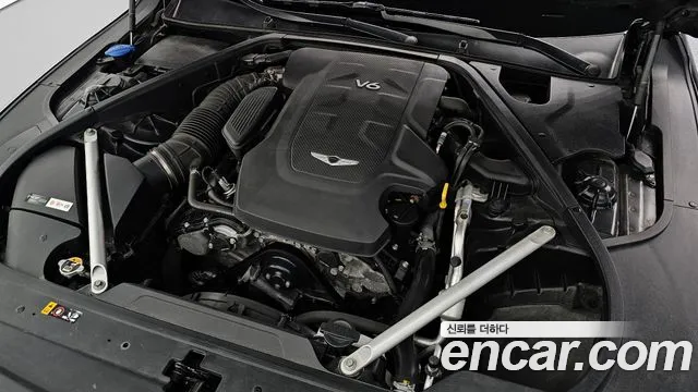 Genesis G90 2019 thumb 6