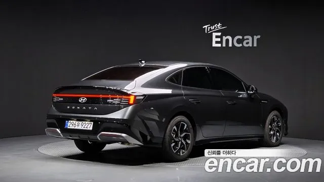 Hyundai Sonata 2025 thumb 2