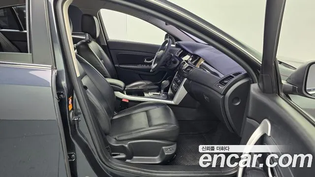 Renault SM5 2013 thumb 11
