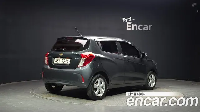 Chevrolet Spark 2017 thumb 2