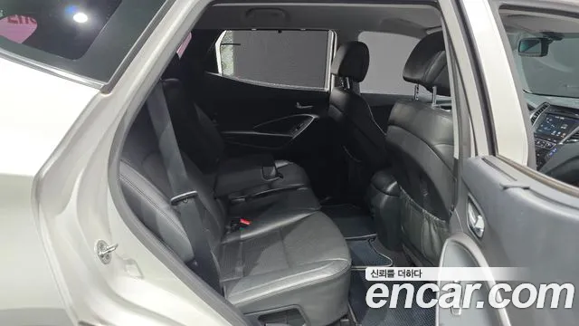 Hyundai Santa Fe 2015 thumb 11