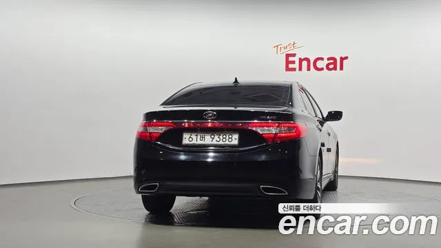 Hyundai Grandeur 2011 thumb 4
