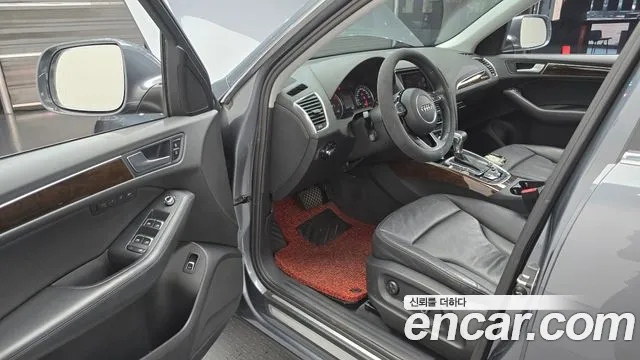Audi Q5 2013 thumb 10