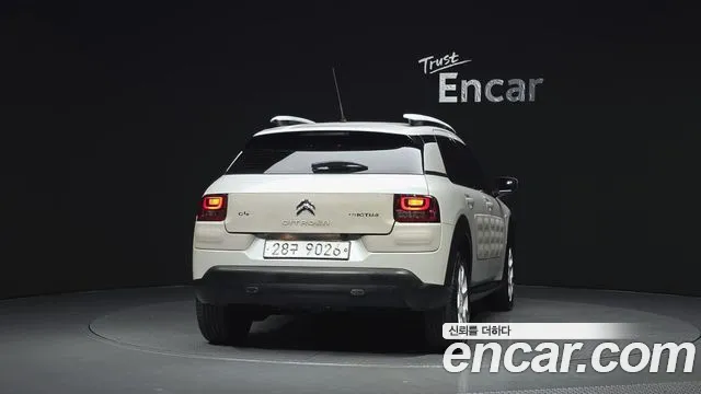 DS C4 Cactus 2018 thumb 4