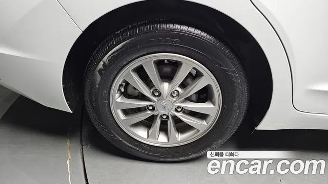 Hyundai Avante 2019 thumb 5