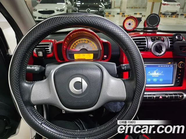 Smart Fortwo 2010 thumb 8