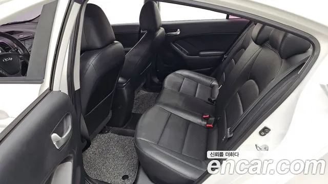 Kia K3 2015 thumb 10
