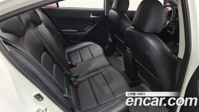 Kia K3 2015 thumb 11