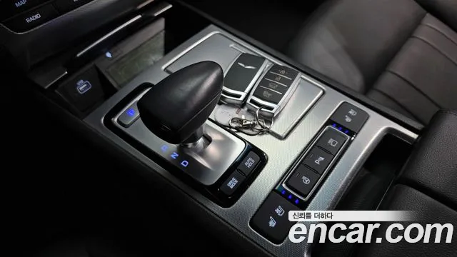 Genesis G80 2019 thumb 8