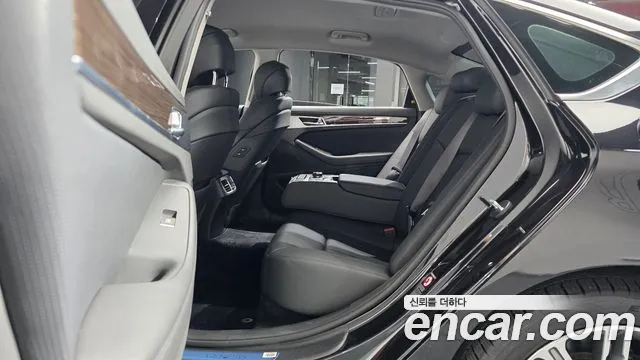 Genesis G80 2019 thumb 11