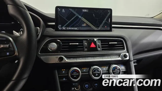 Genesis G70 2021 thumb 11