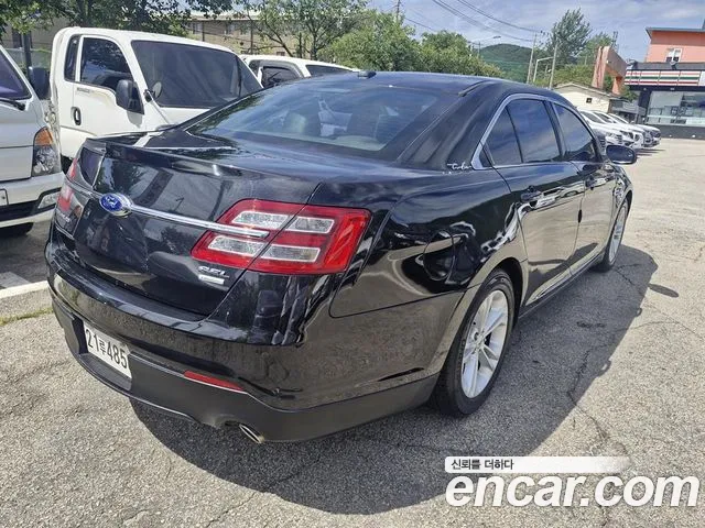 Ford Taurus 2015 thumb 3