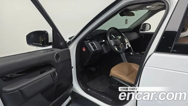 Land Rover Discovery 2021 thumb 10