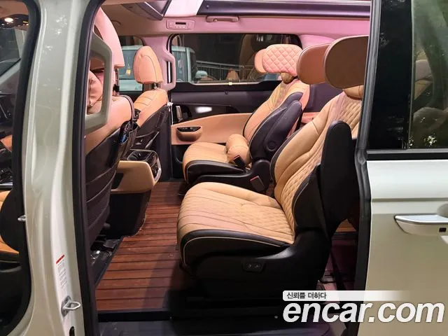 Kia Carnival 2021 thumb 6