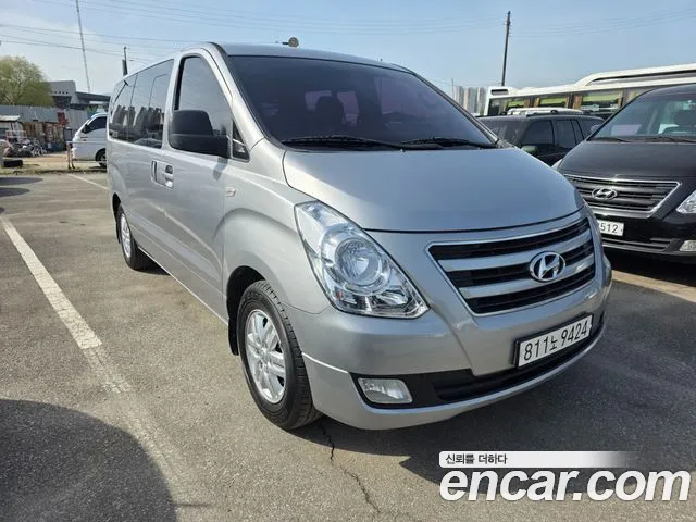 Hyundai Starex 2017 thumb 2