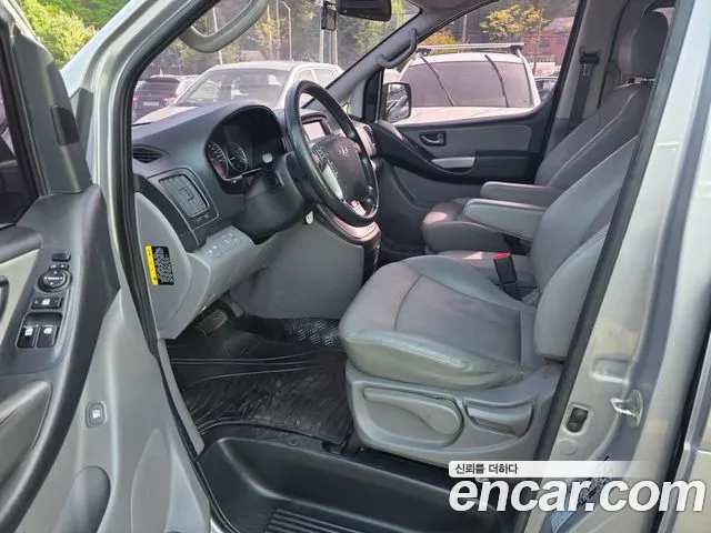 Hyundai Starex 2017 thumb 7