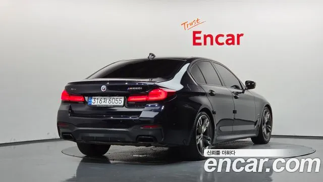 BMW 5 серии 2022 thumb 2