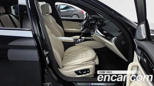 BMW 5 серии 2022 thumb 11
