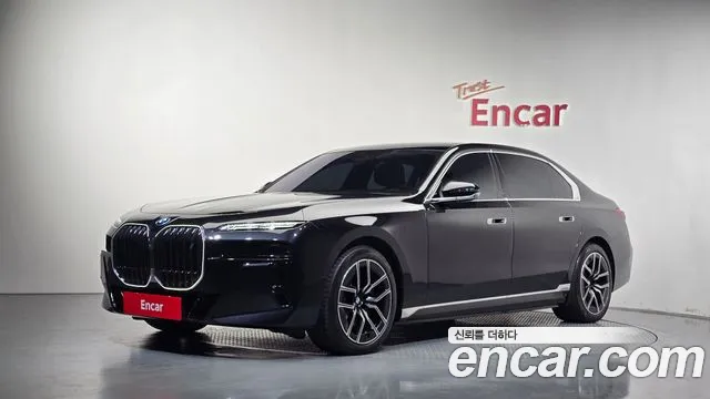 BMW i7 2025 1