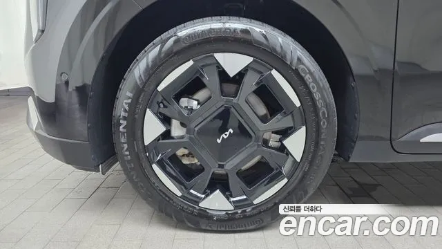 Kia Carnival 2024 thumb 5