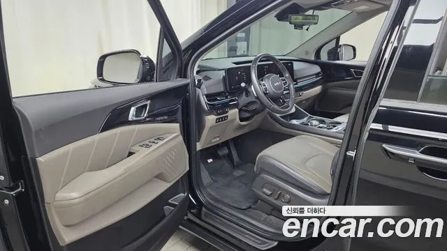 Kia Carnival 2024 thumb 10