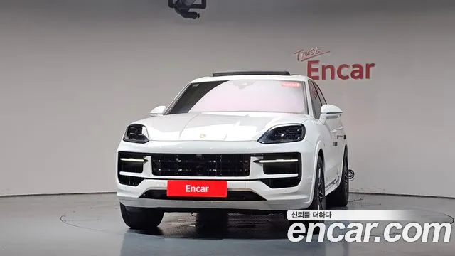 Porsche Cayenne 2025 thumb 2