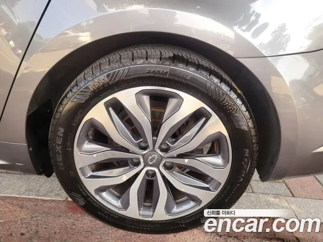 Renault Megane 2017 thumb 5