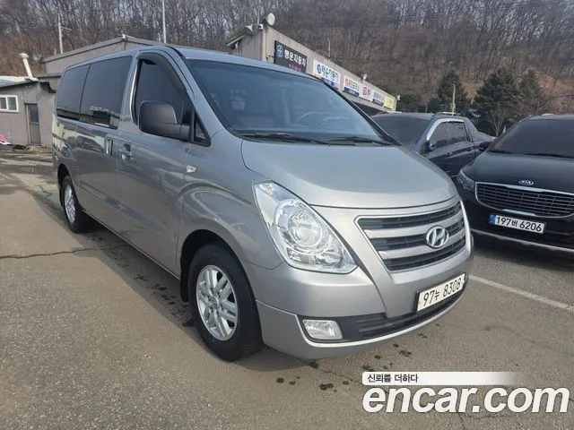 Hyundai Starex 2016 thumb 2