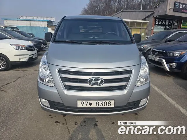 Hyundai Starex 2016 thumb 3