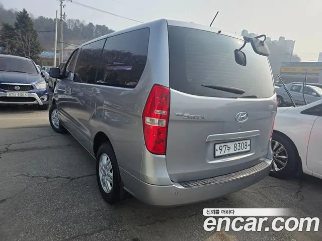 Hyundai Starex 2016 thumb 4