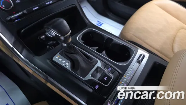 Kia Carnival 2022 thumb 9