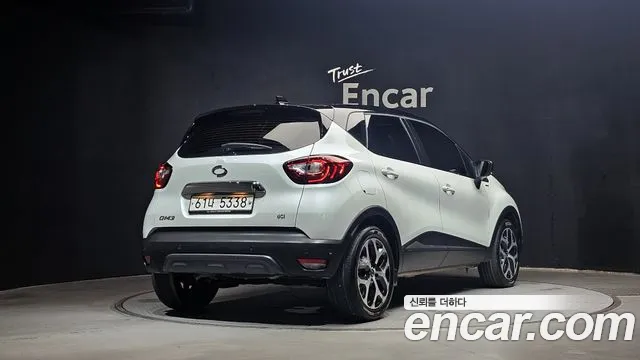 Renault Captur 2018 thumb 2