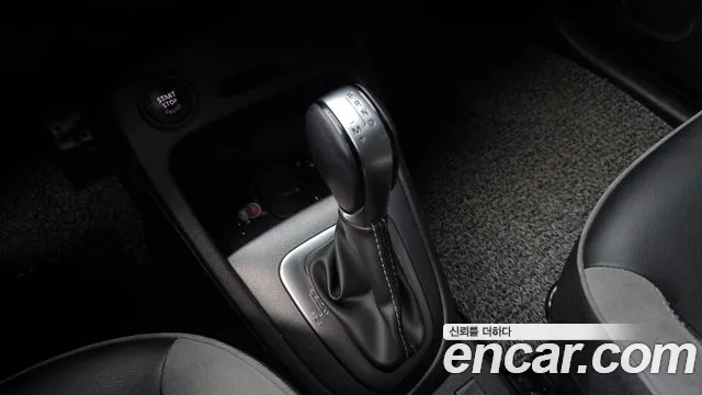 Renault Captur 2018 thumb 9
