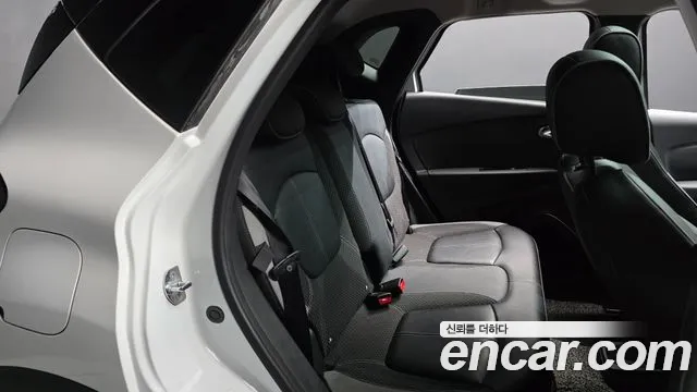Renault Captur 2018 thumb 11
