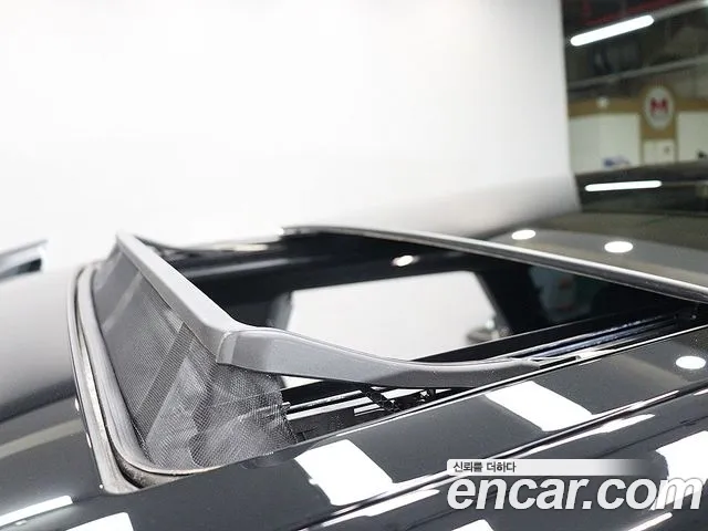 Land Rover Range Rover Evoque 2025 thumb 6
