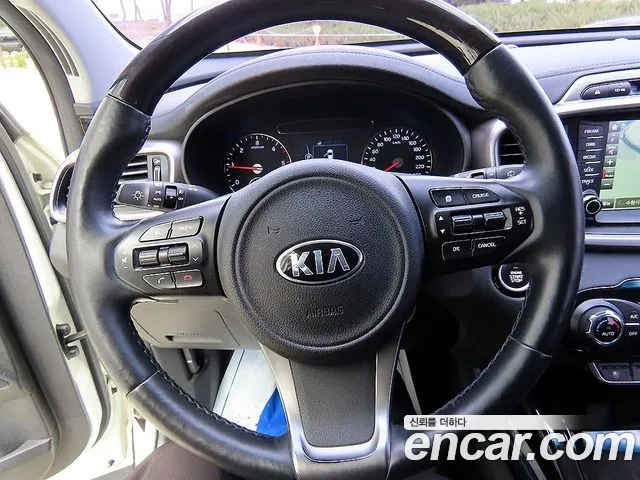 Kia Sorento 2015 thumb 8