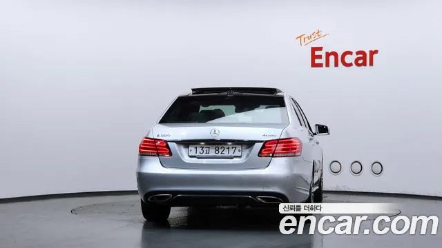 Mercedes-Benz E-Класс 2014 thumb 4